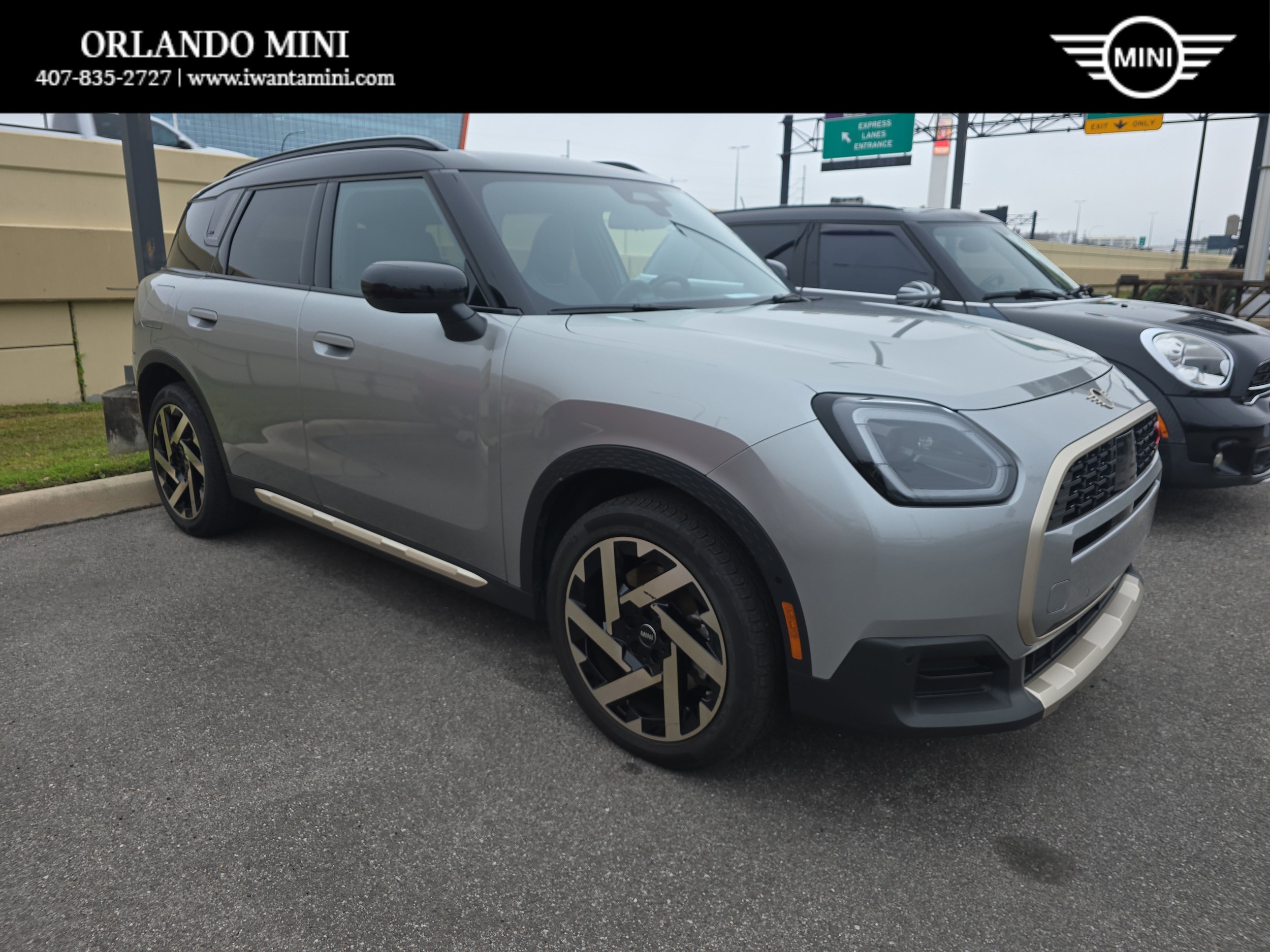 2025 MINI Countryman S's photo