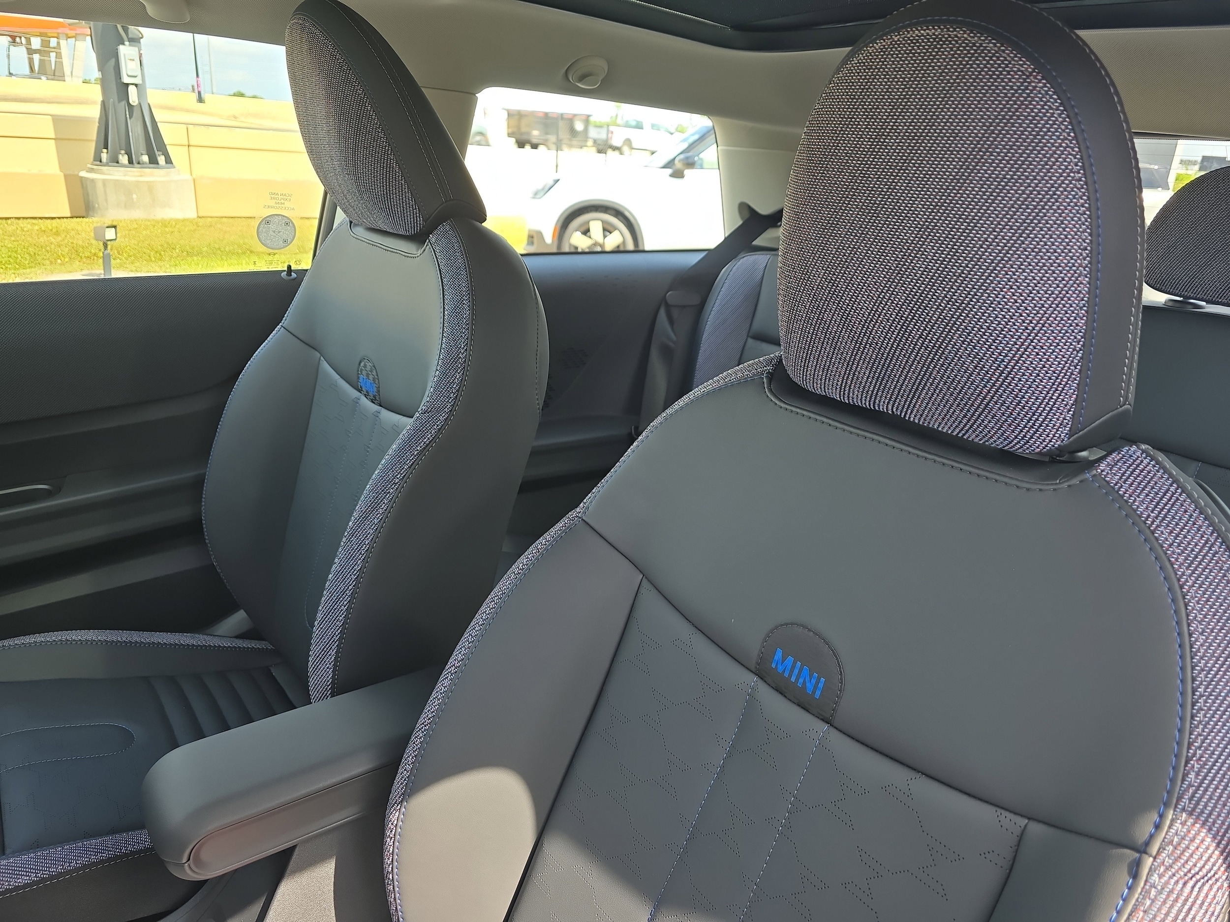 2025 MINI Hardtop 2 Door S - Photo 12