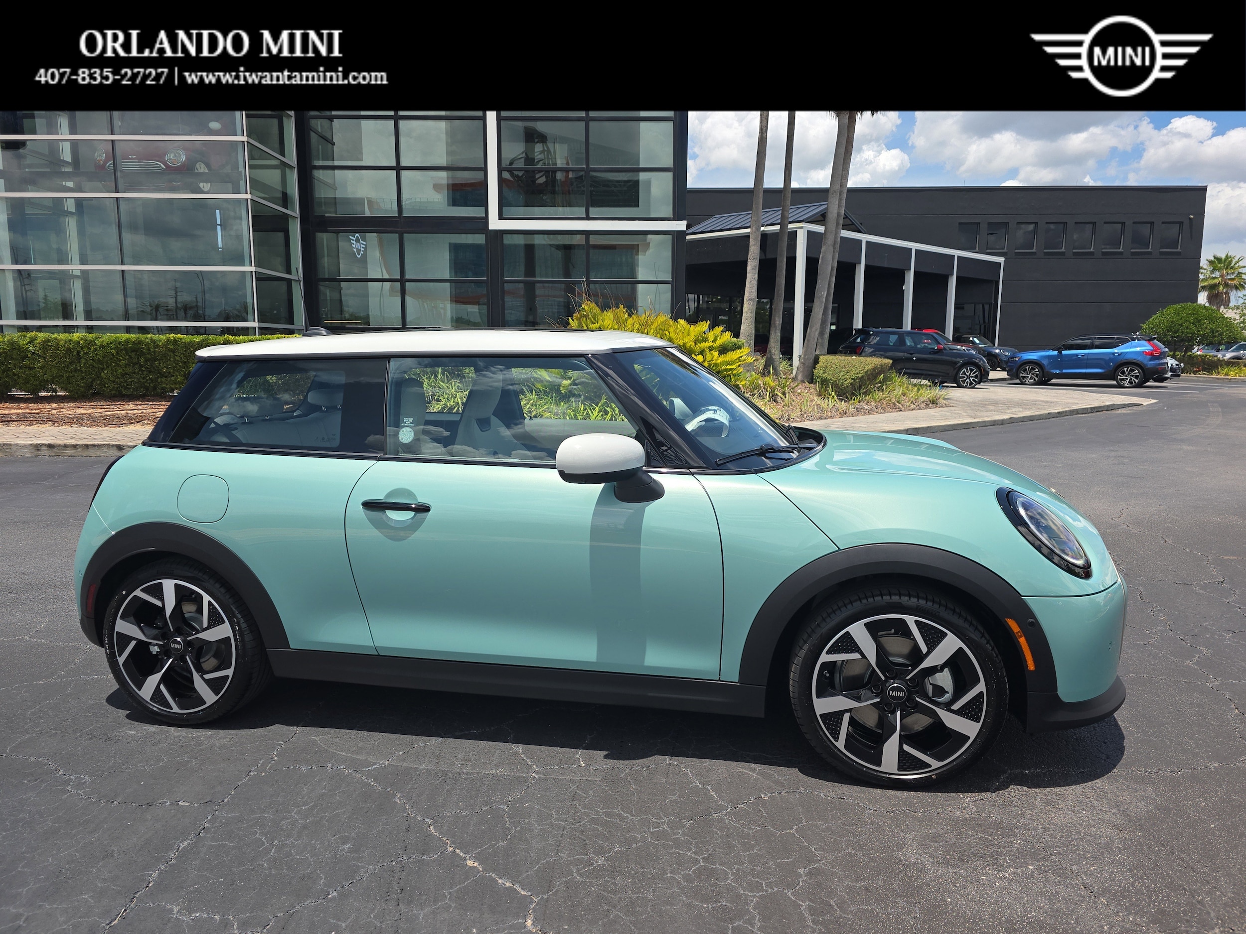 2026 MINI Hardtop Cooper S's photo