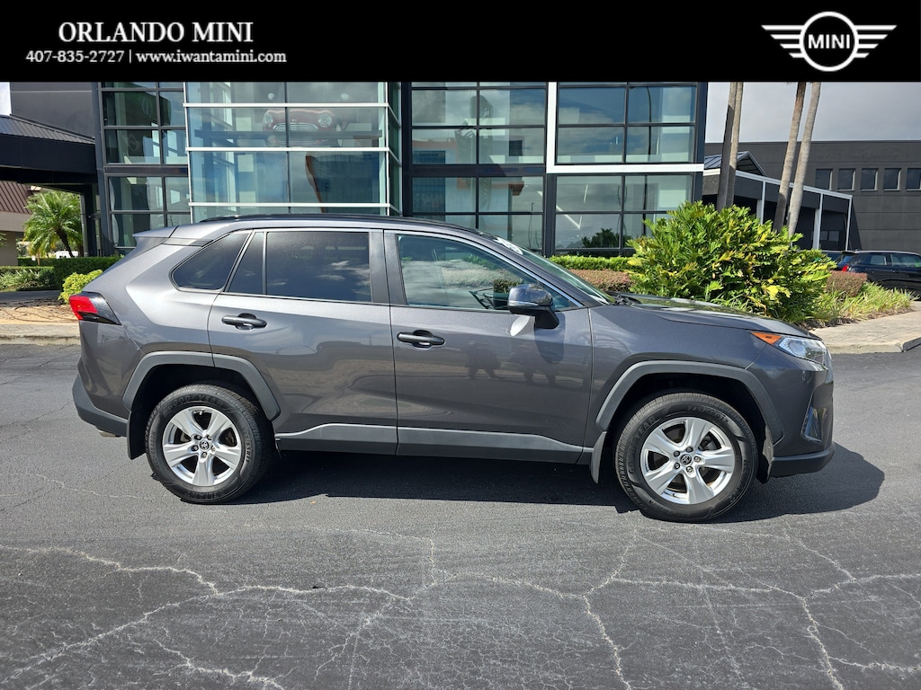 Used 2021 Toyota RAV4 XLE XLE FWD