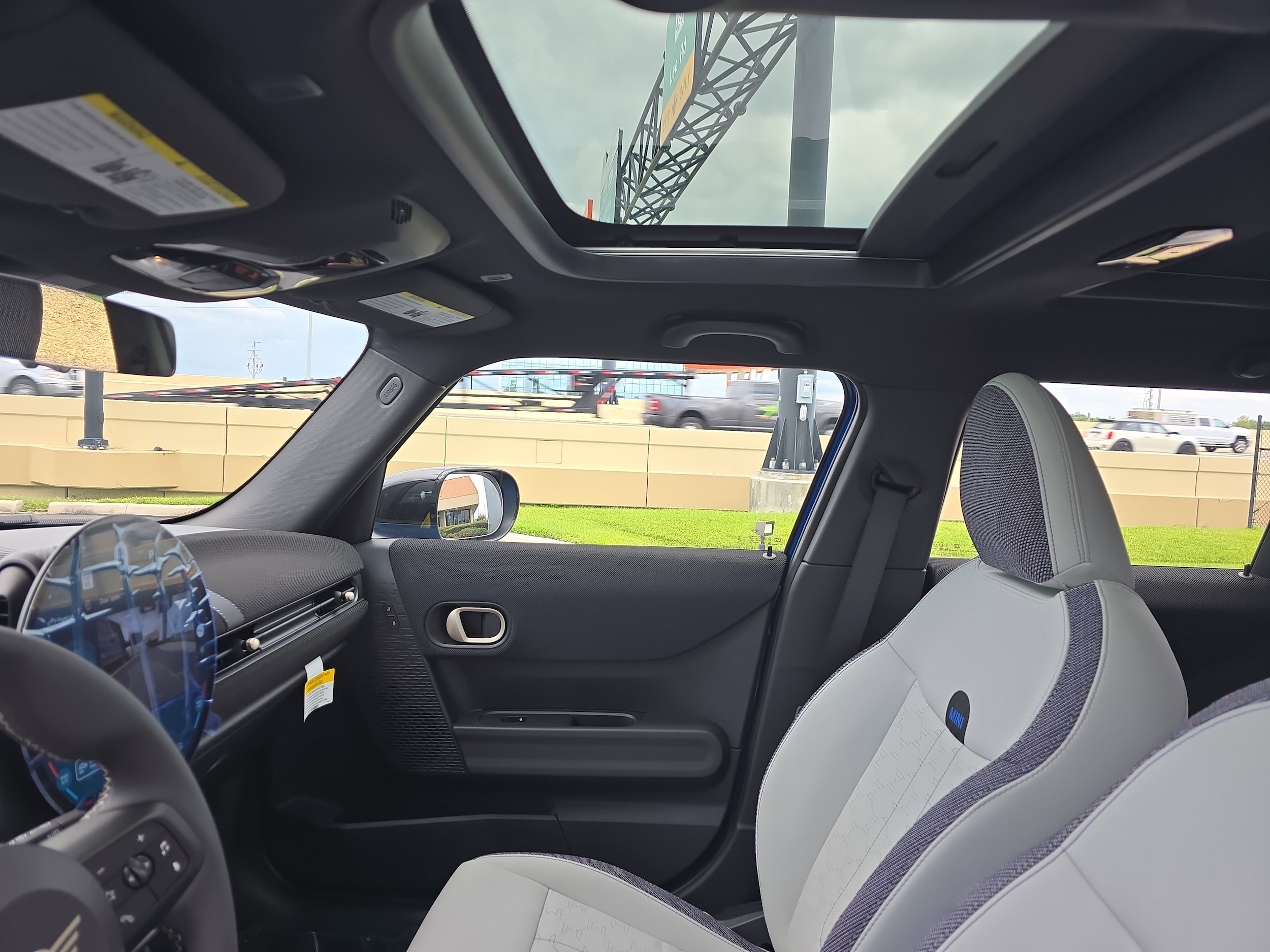 2025 MINI Hardtop 4 Door S - Photo 24