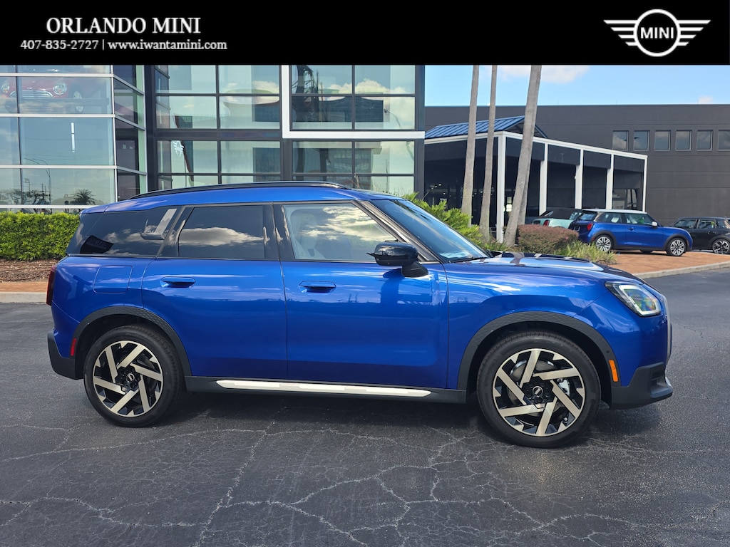 New 2027 MINI Countryman Iconic SUV