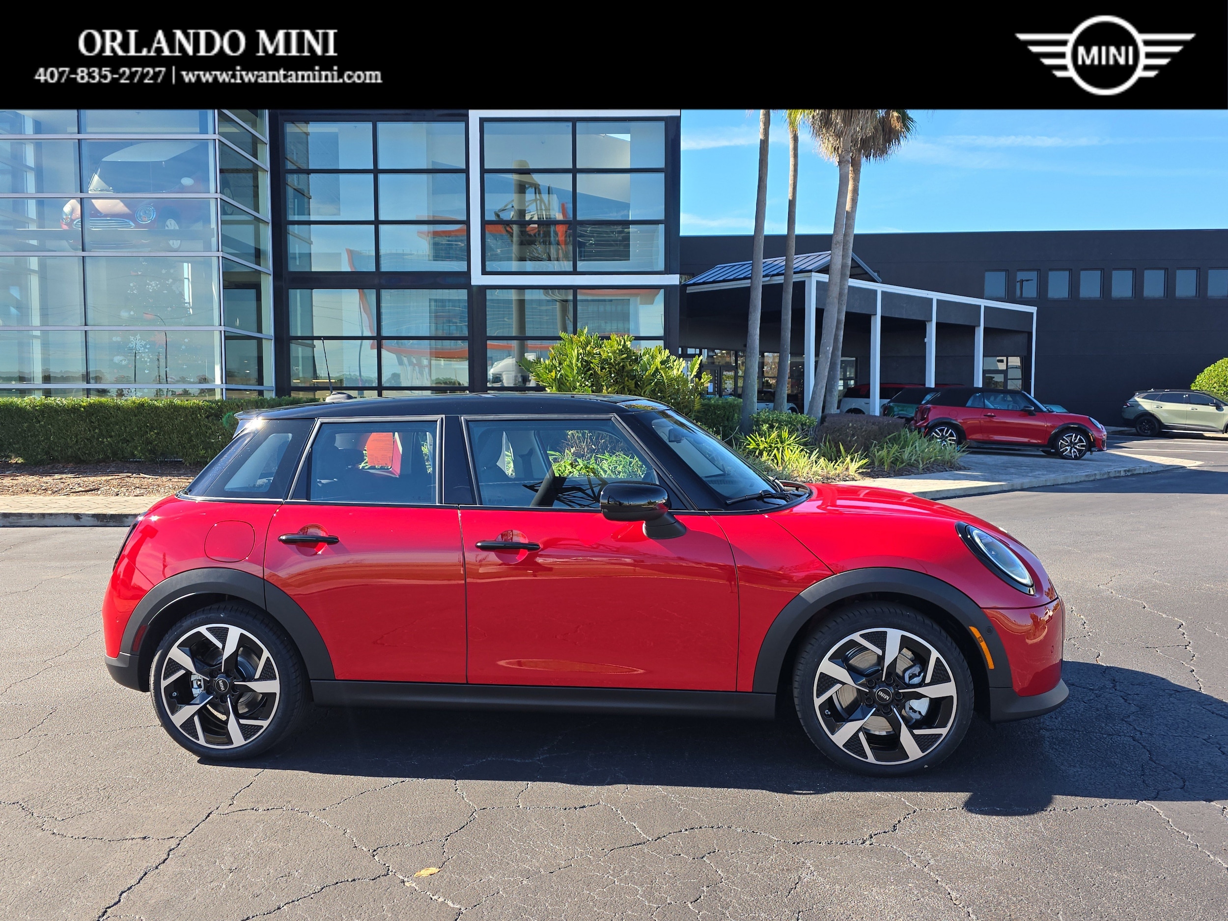 2026 MINI Hardtop 4 Door S's photo