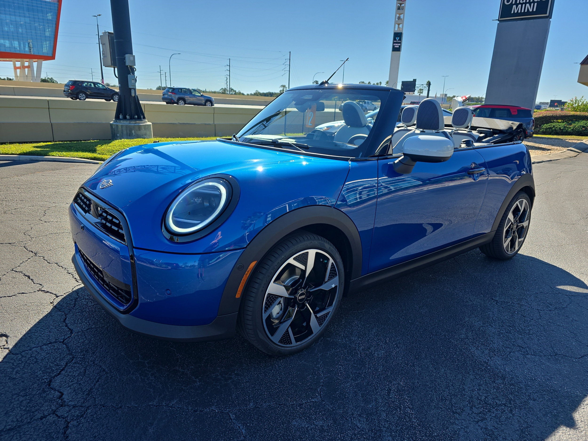 2026 MINI Convertible Base - Photo 7