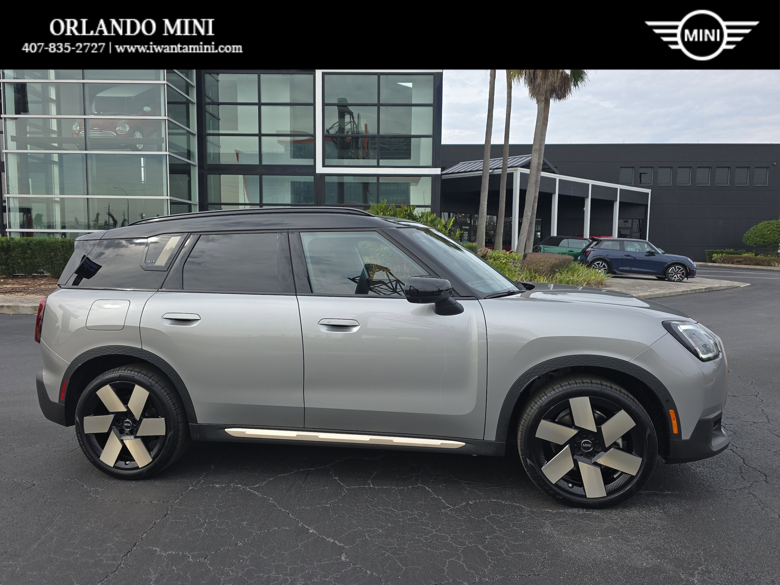 2025 MINI Countryman S ALL4's photo