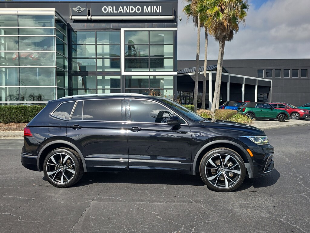 Used 2022 Volkswagen Tiguan SEL R-Line 2.0T SEL R-Line 4MOTION