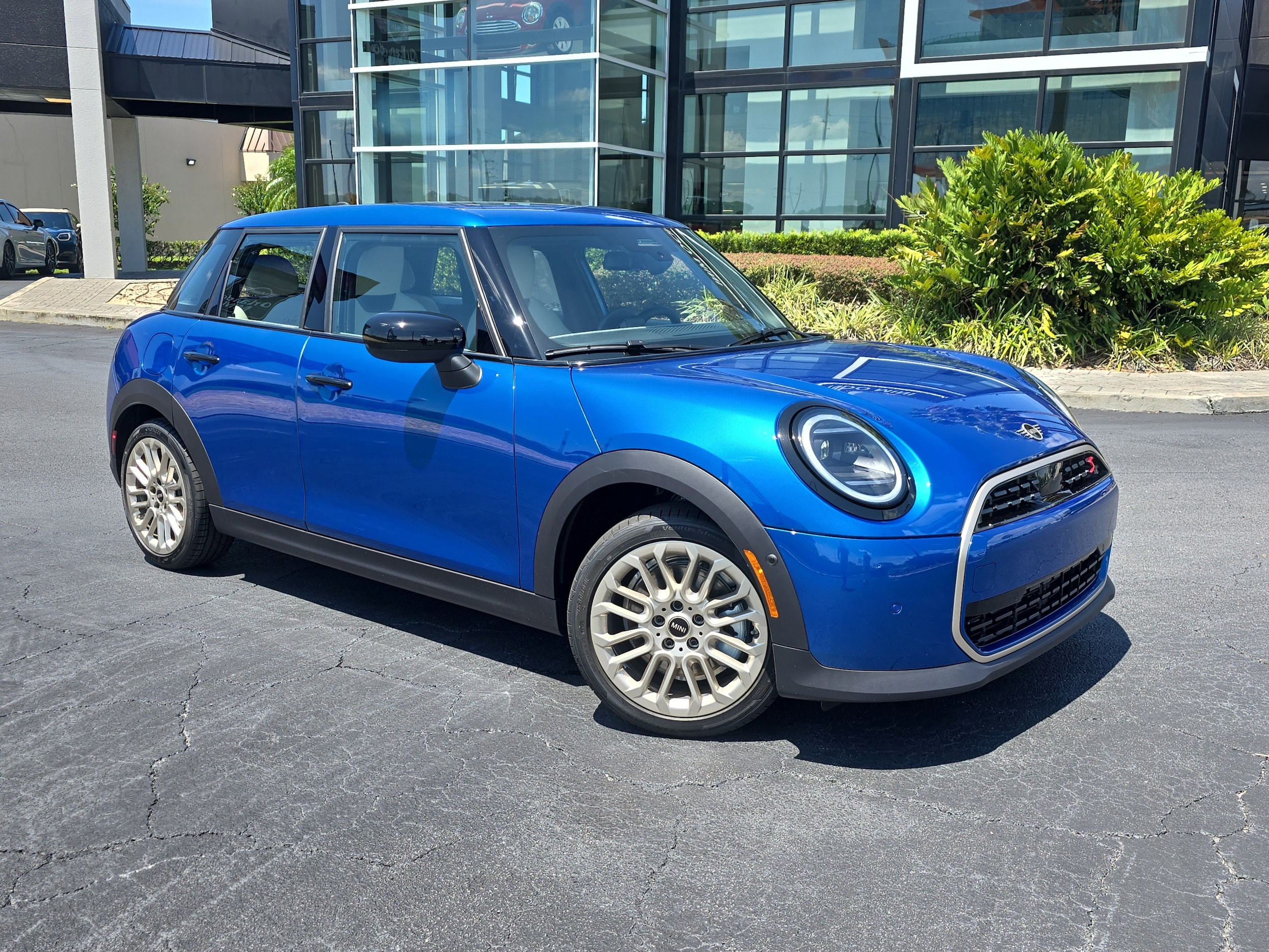 2025 MINI Hardtop 4 Door S - Photo 27