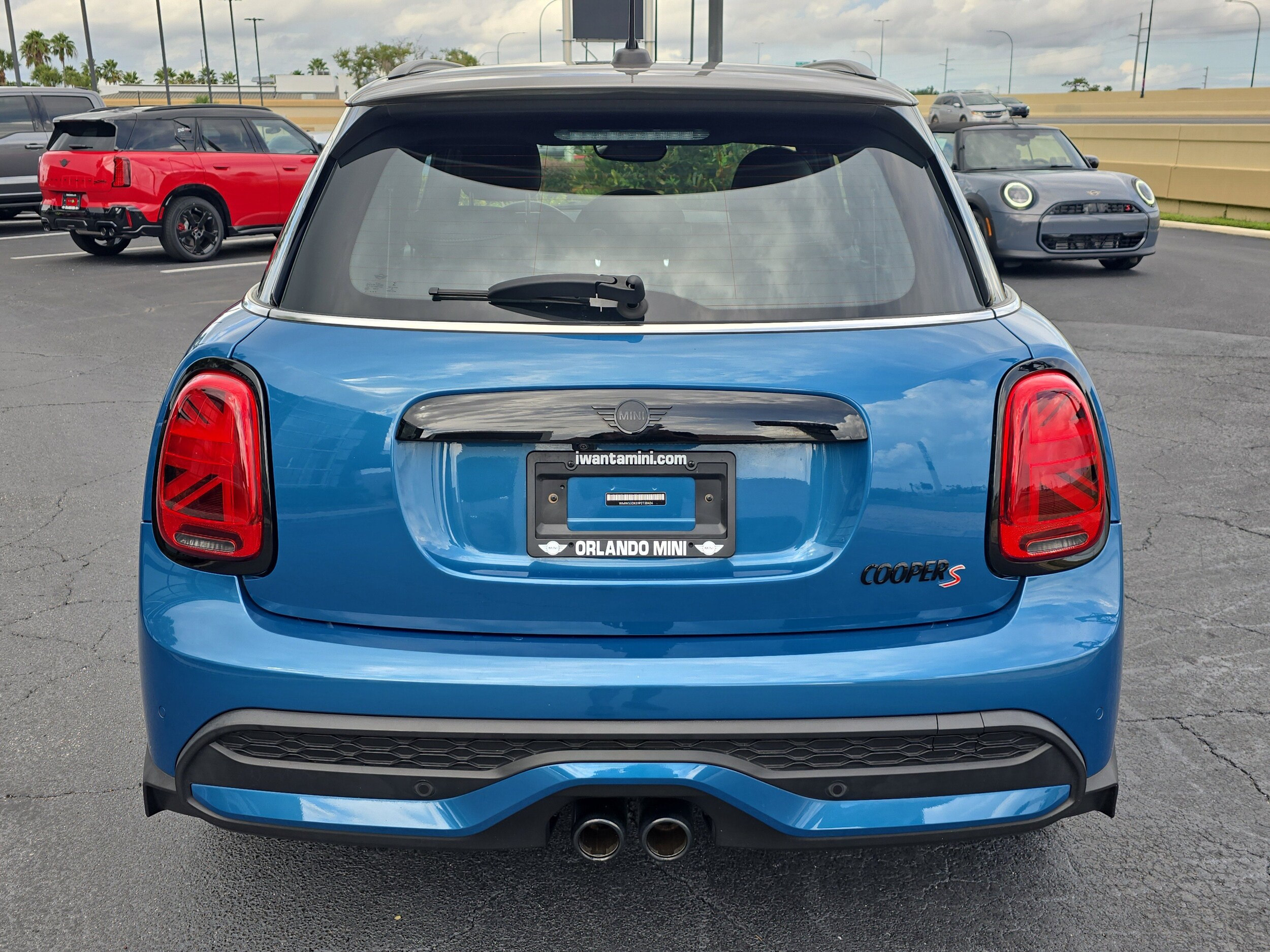 2023 Mini Cooper 4 Door Hardtop S photo 4