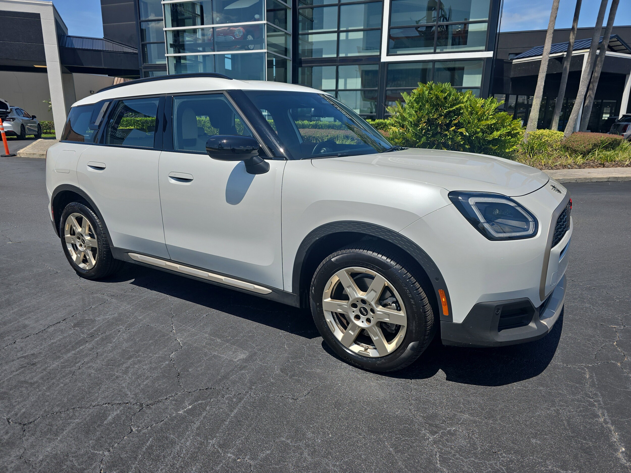 2025 Mini Countryman S ALL4 photo 2