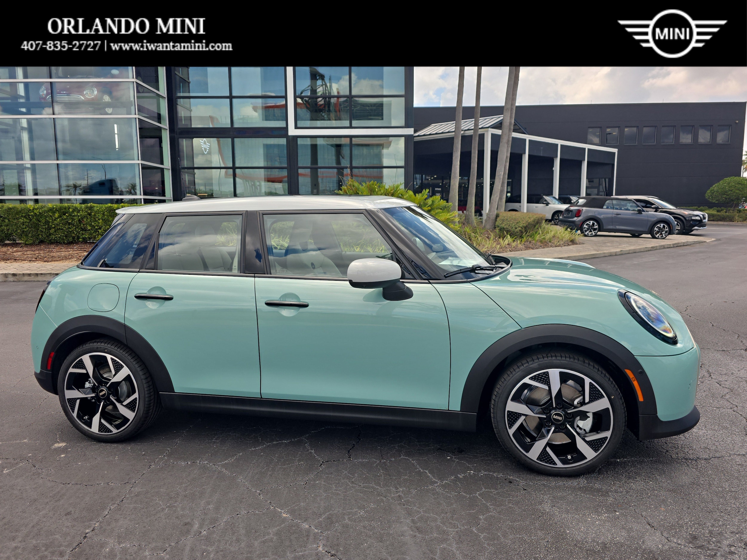 2026 MINI Hardtop Cooper S's photo