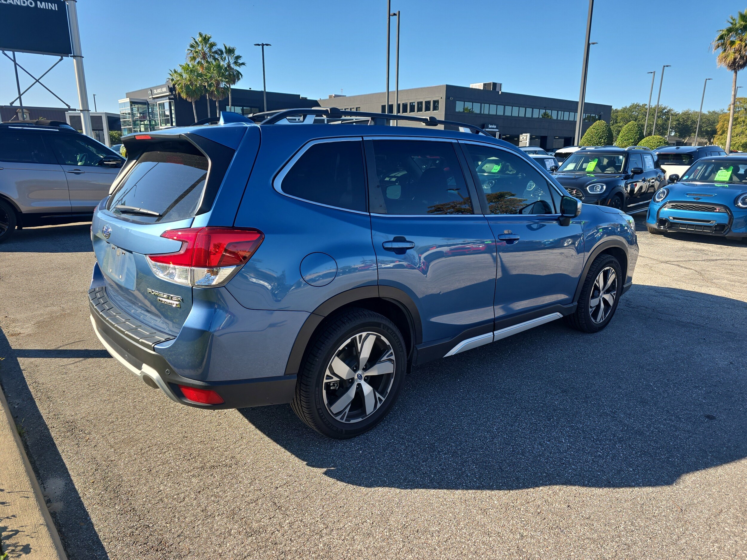 2020 Subaru Forester Touring photo 2
