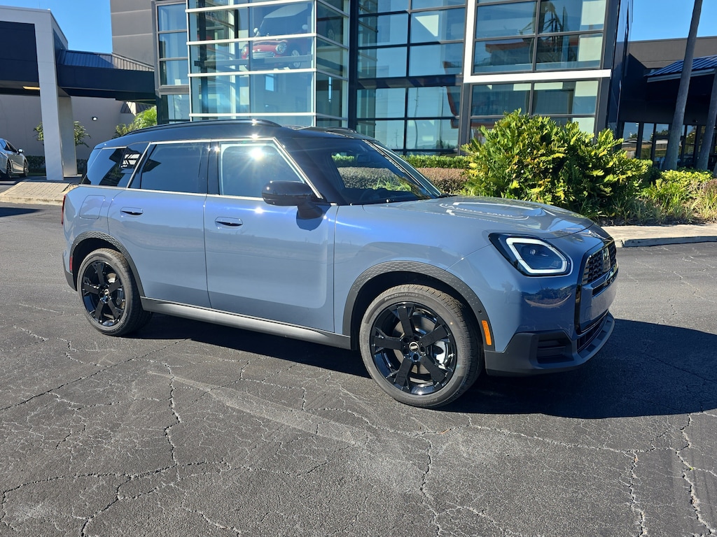 New 2026 MINI Countryman Iconic SUV