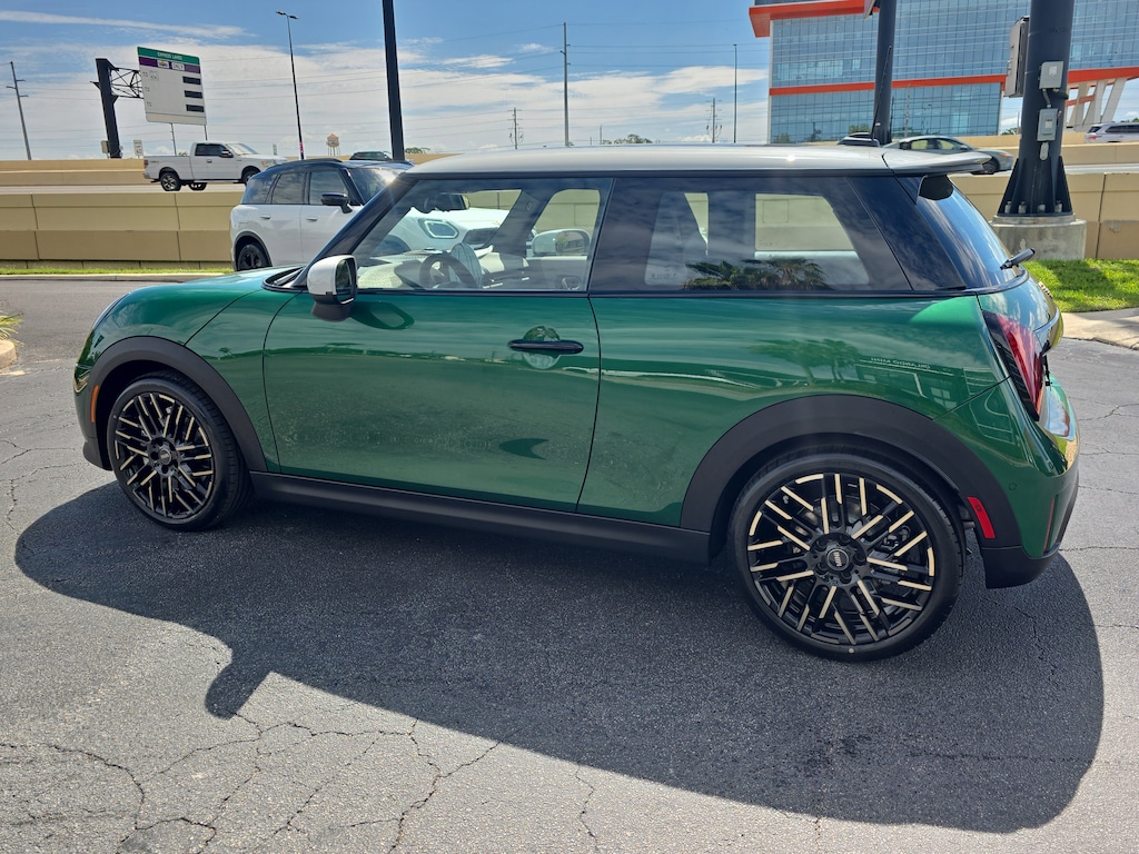 New 2026 MINI 2 Door Signature Plus Hatchback