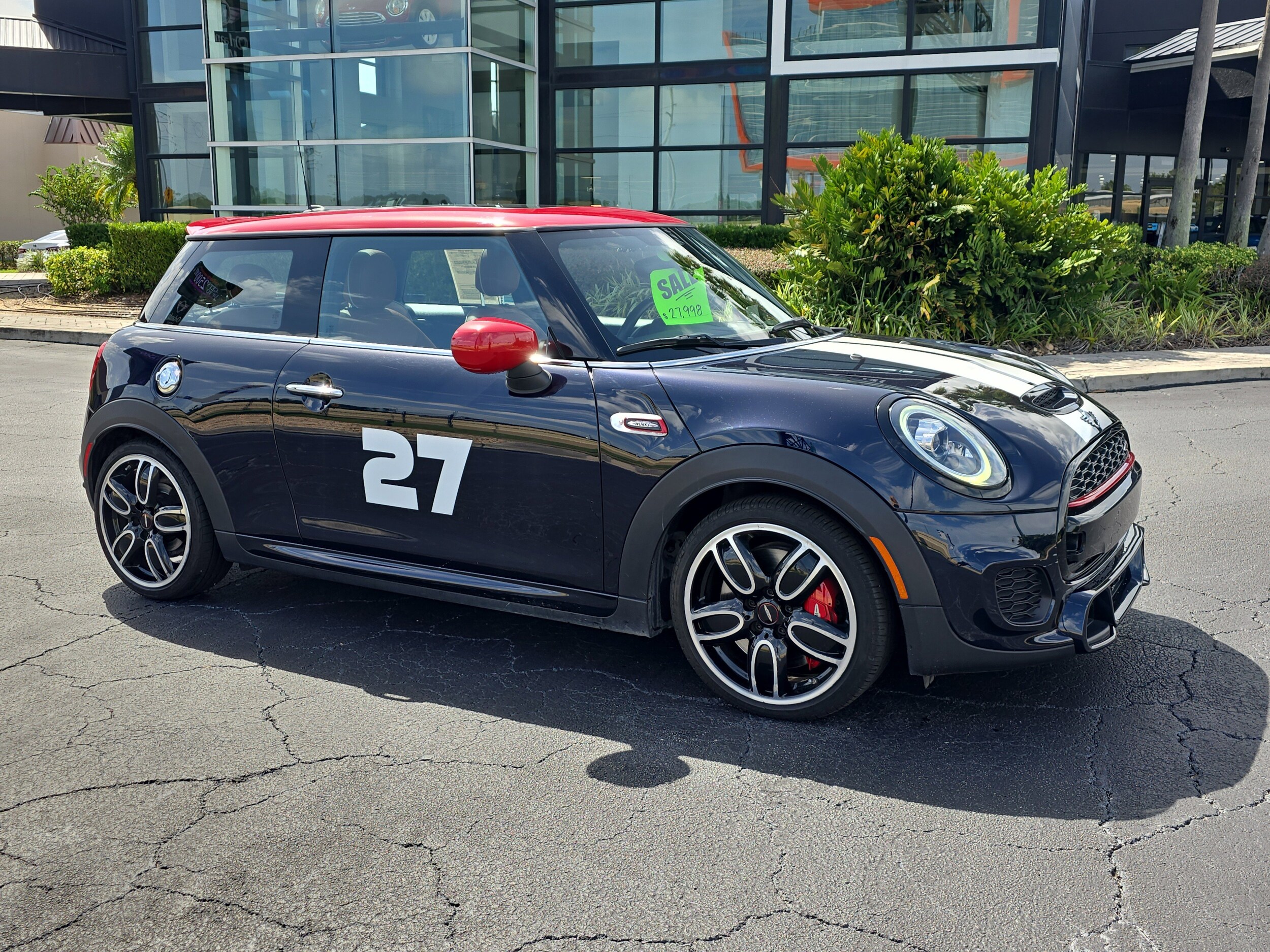 2021 Mini Cooper 2 Door Hardtop photo 2