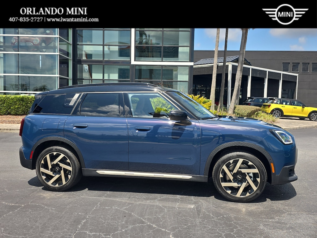 New 2027 MINI Countryman Iconic SUV