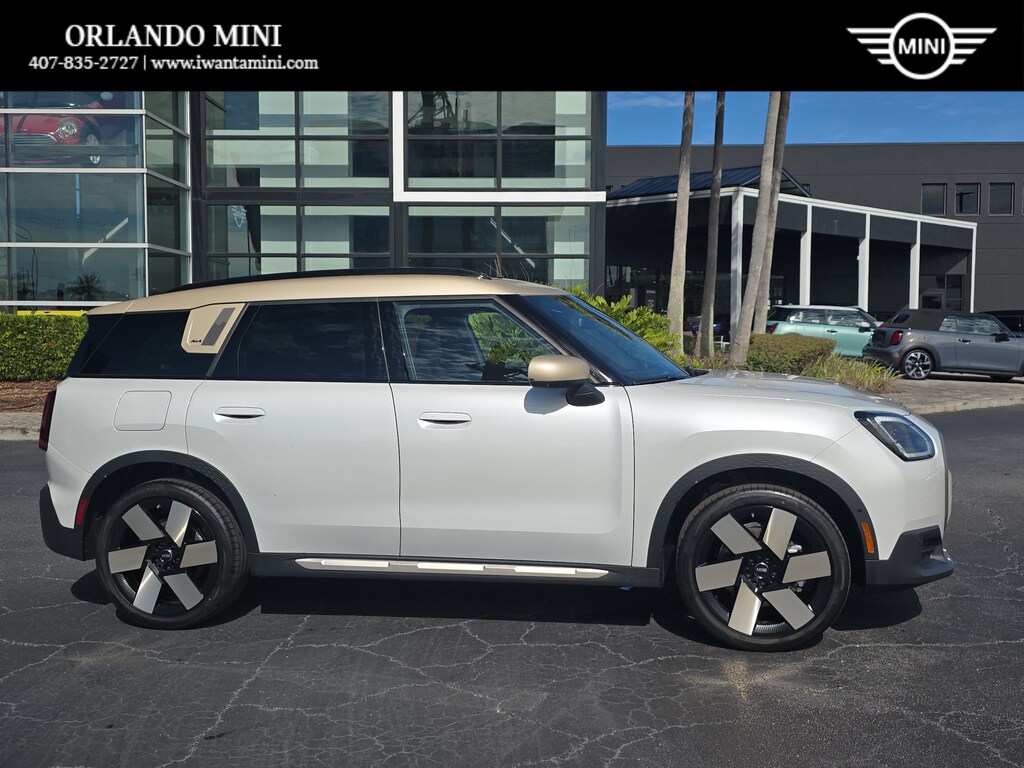 New 2027 MINI Countryman Iconic SUV