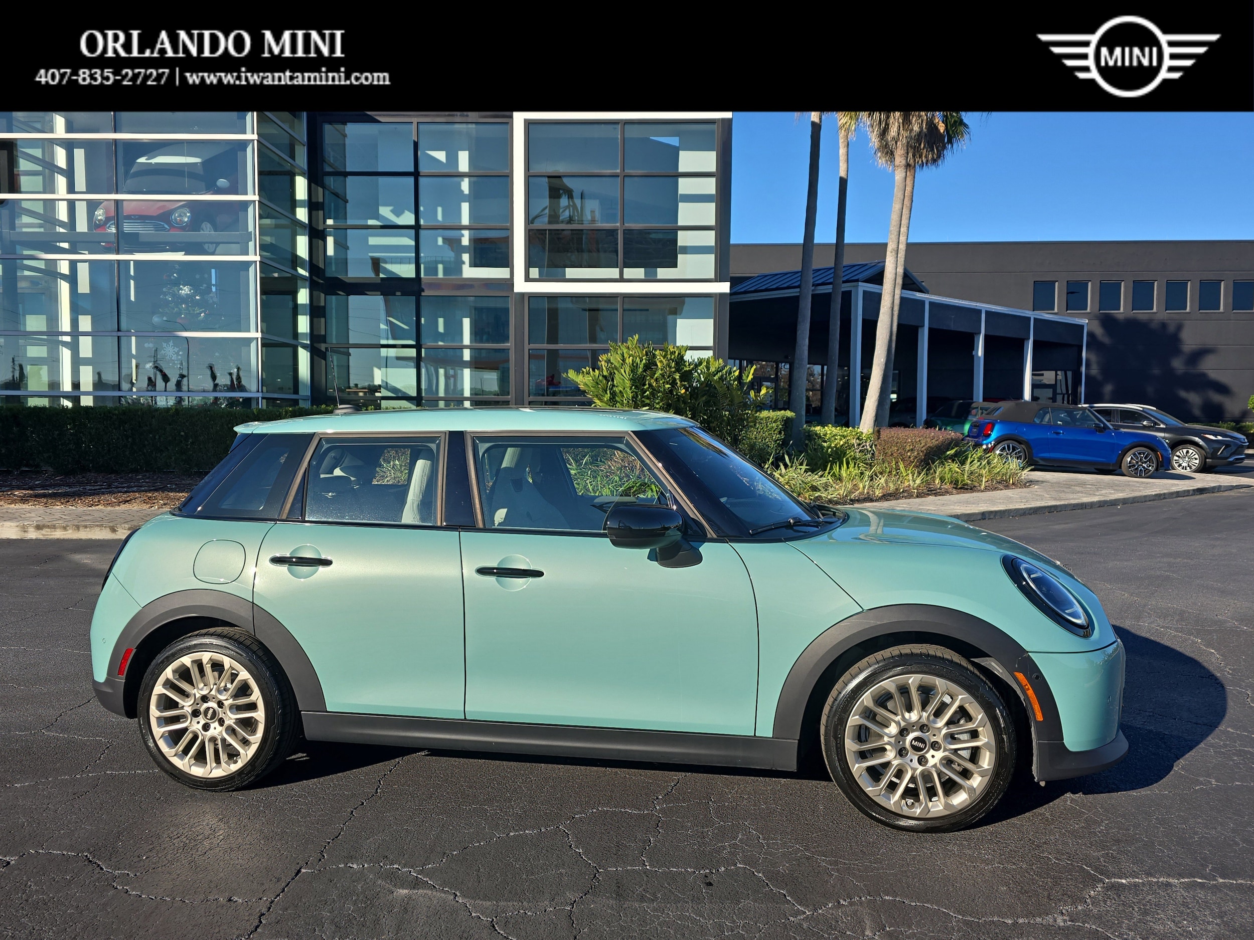 2025 MINI Hardtop 4 Door S's photo