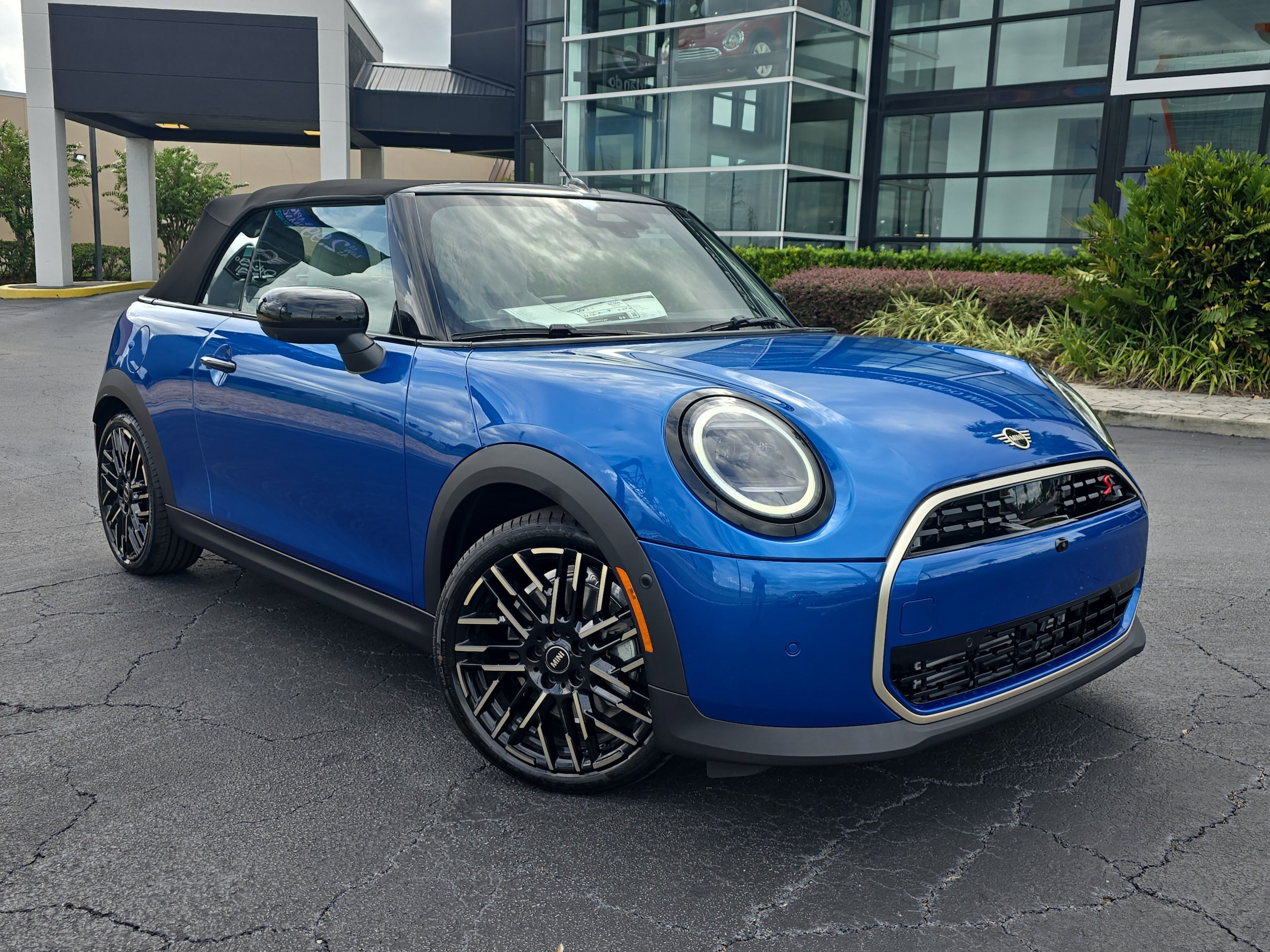 2026 MINI Convertible S - Photo 25