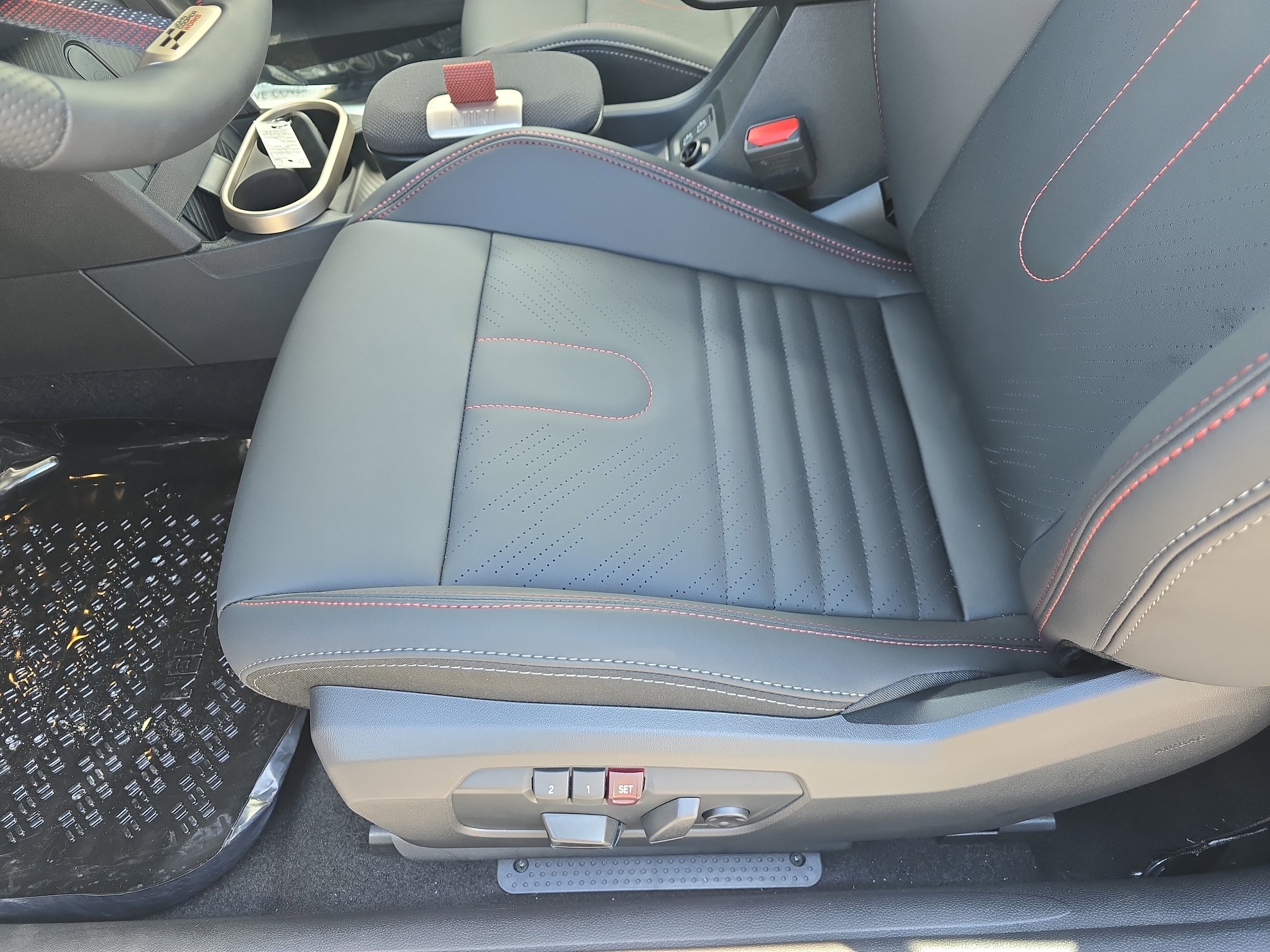 2026 MINI Convertible S - Photo 14