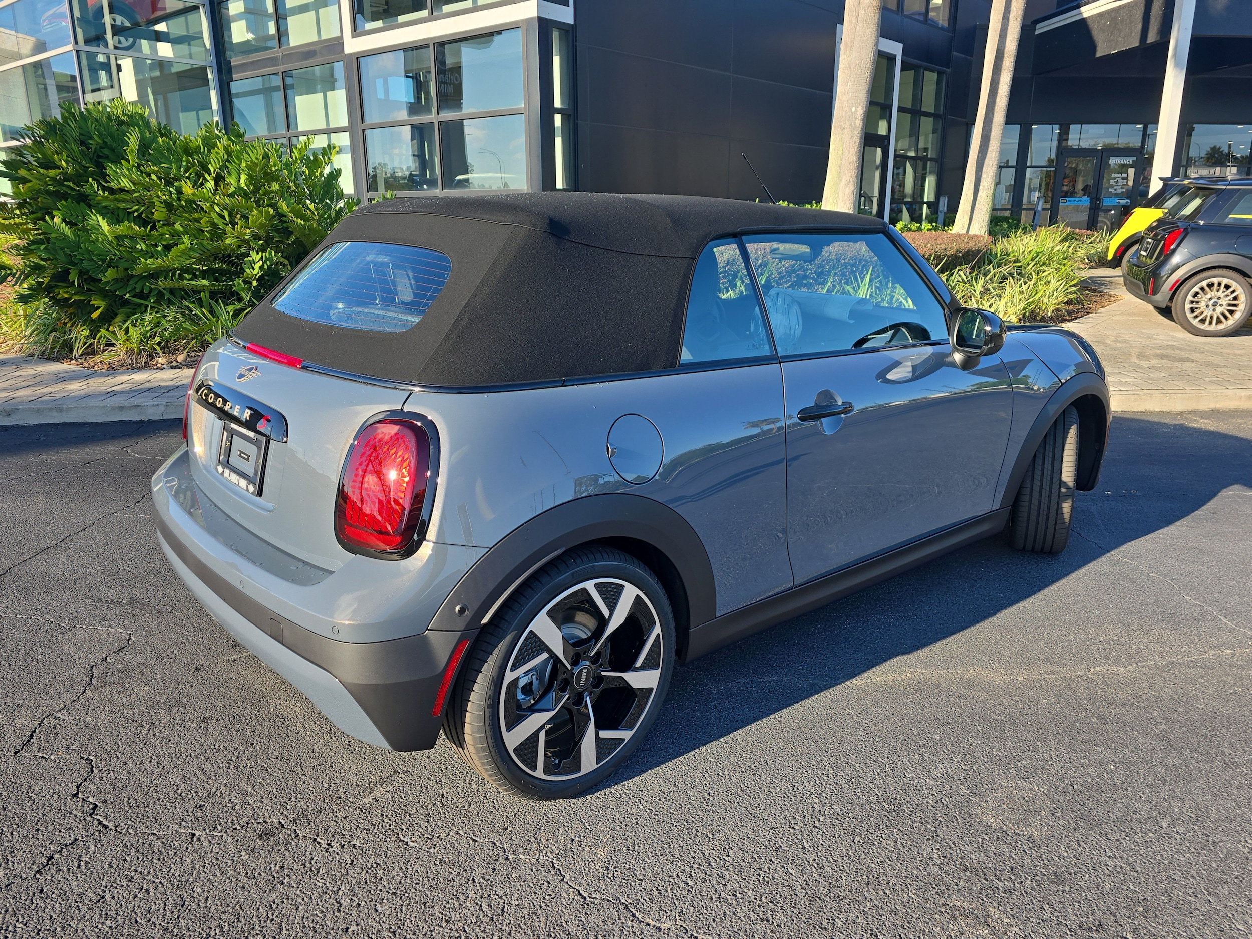 2026 MINI Convertible S - Photo 23