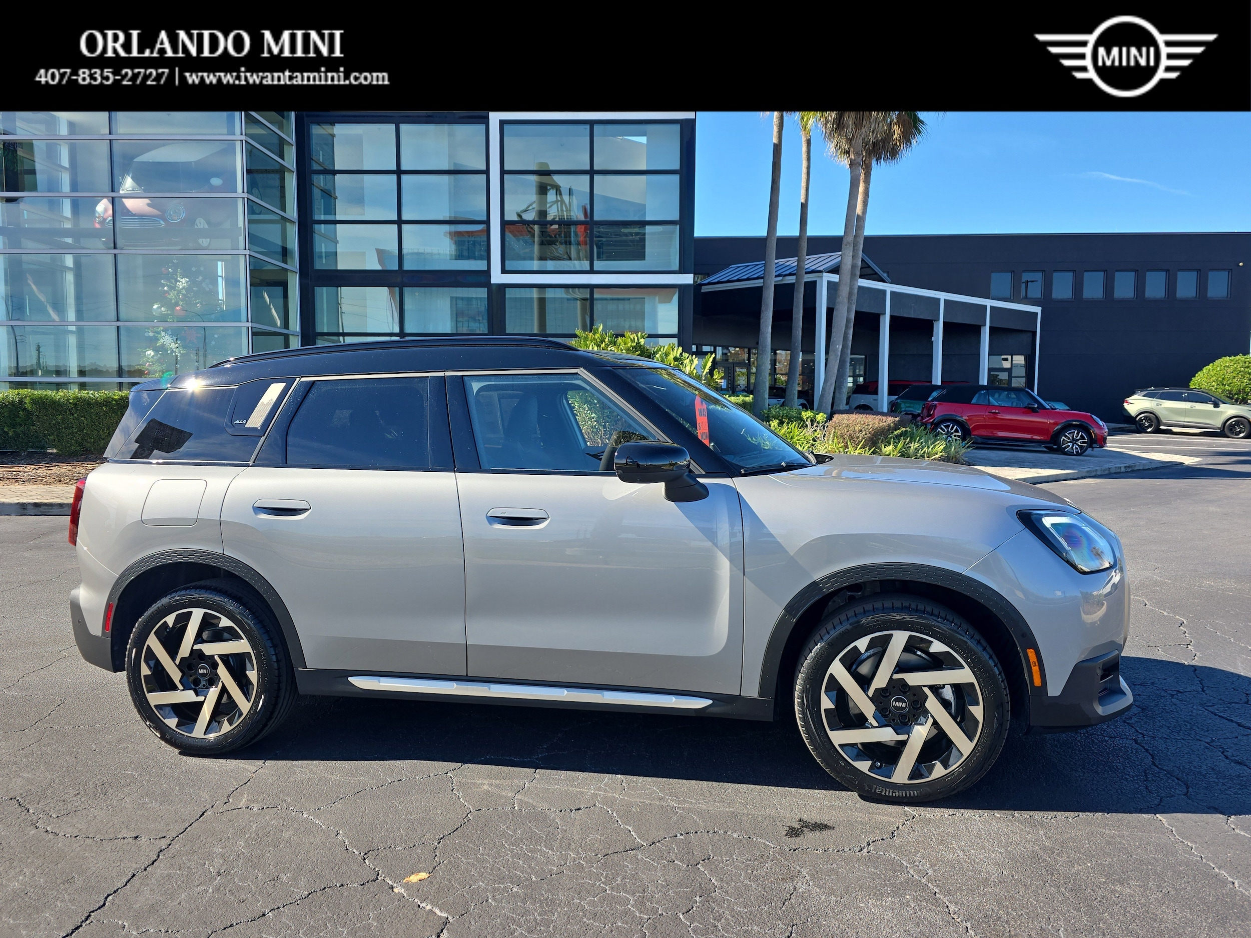 2025 MINI Countryman S's photo