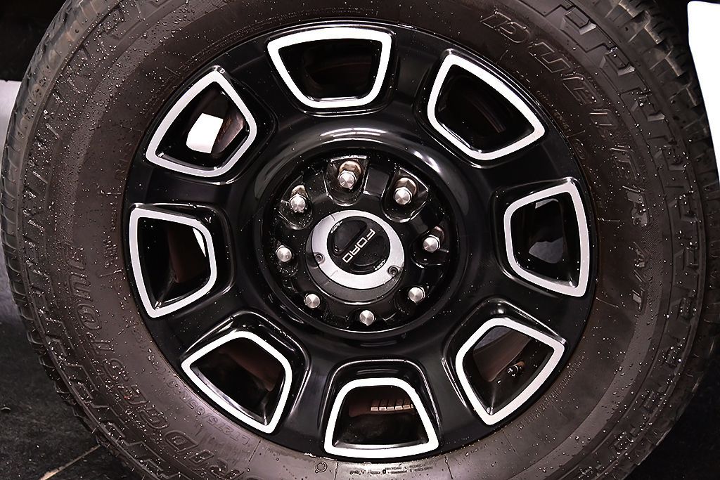 2025 Ford F-250 Super Duty Platinum - Photo 9