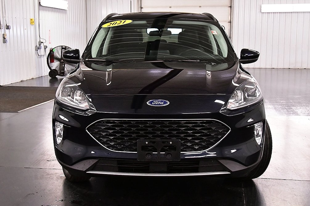 Used 2021 Ford Escape SEL with VIN 1FMCU9H62MUA33851 for sale in Medina, NY