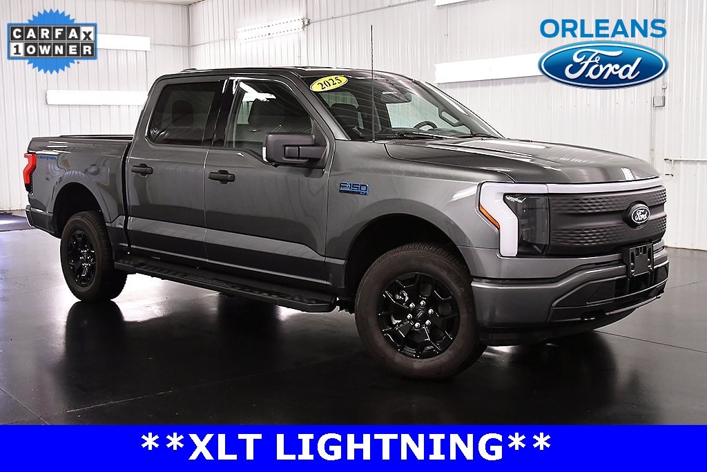 2025 Ford F-150 Lightning XLT's photo
