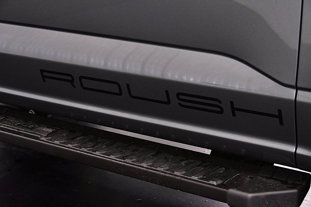 2025 Ford F-150 XLT - Photo 12