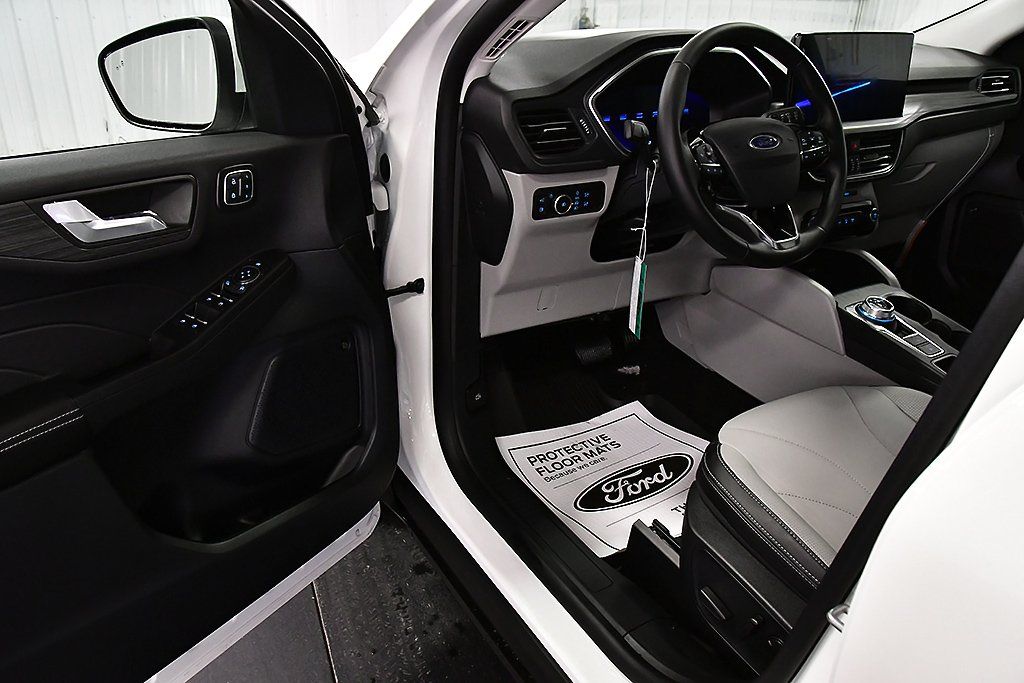 2025 Ford Escape Plug-in hybrid PHEV - Photo 15