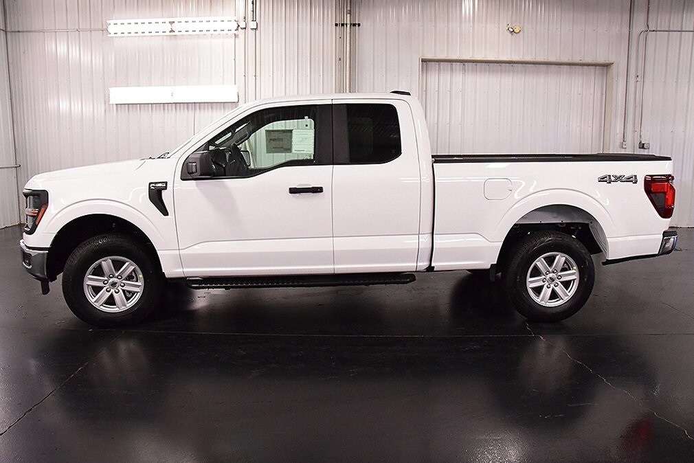 2025 Ford F-150 XL photo 2