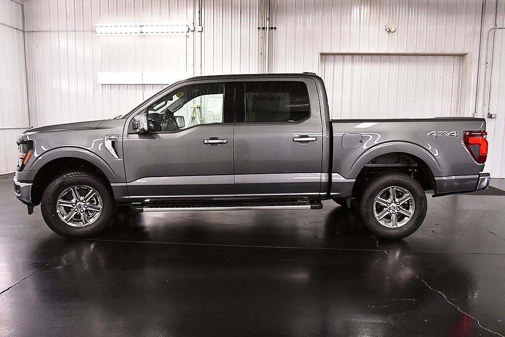 2025 Ford F-150 XLT photo 4