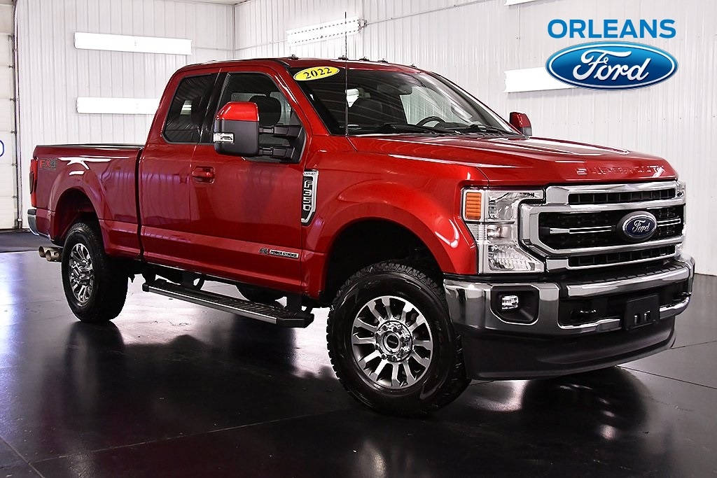 2022 Ford F-350 Super Duty Lariat's photo