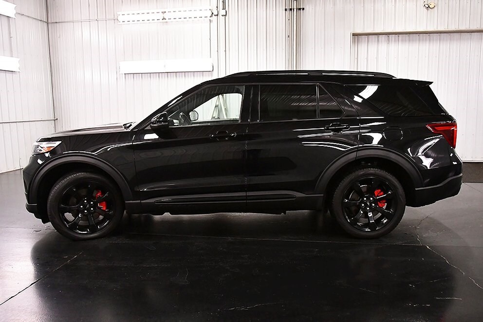 2023 Ford Explorer ST photo 4