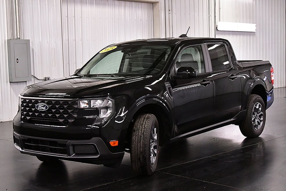 2025 Ford Maverick XLT photo 3