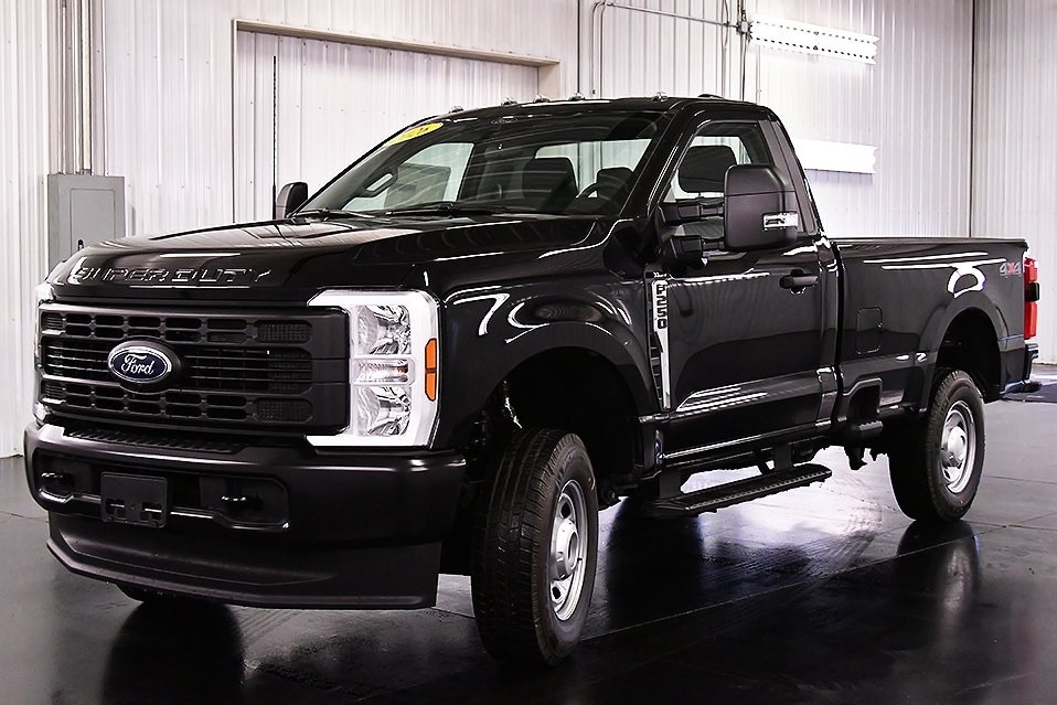 2026 Ford F-250 photo 3