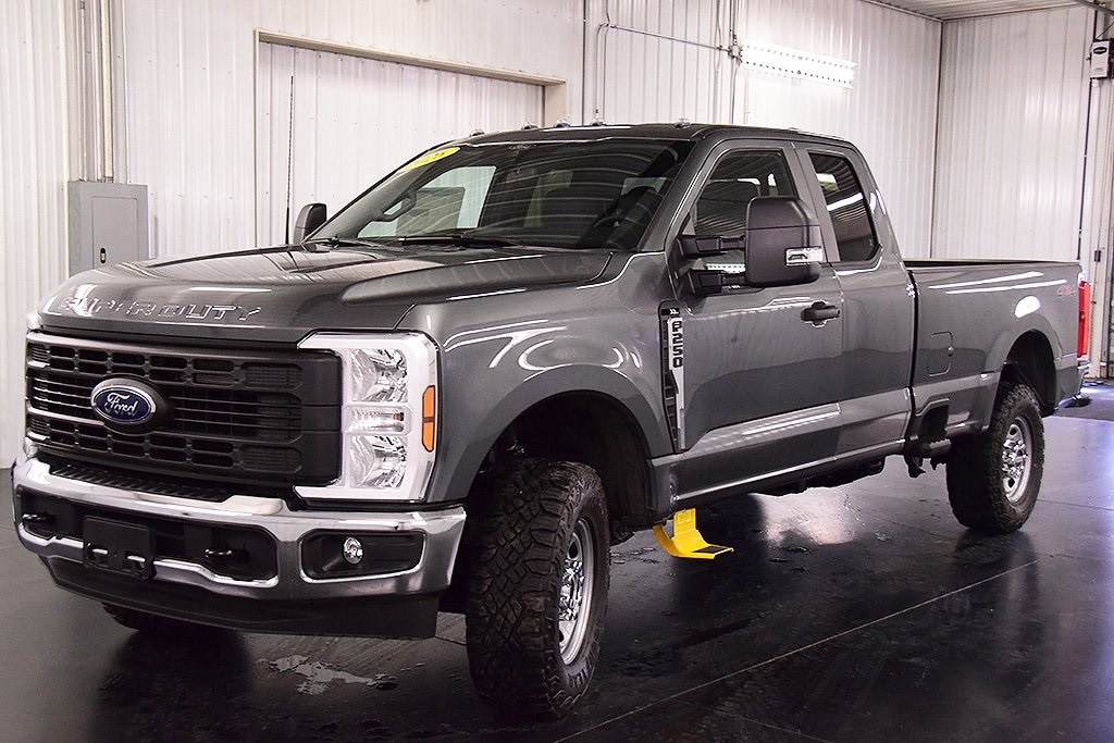 2026 Ford F-250 photo 3