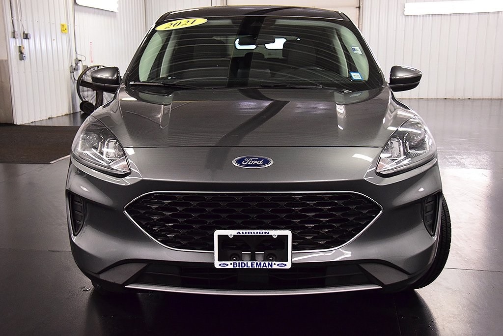 Used 2021 Ford Escape SE with VIN 1FMCU9G66MUA12955 for sale in Medina, NY