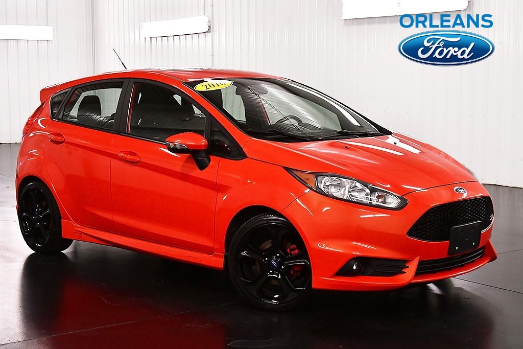 2016 Ford Fiesta ST's photo