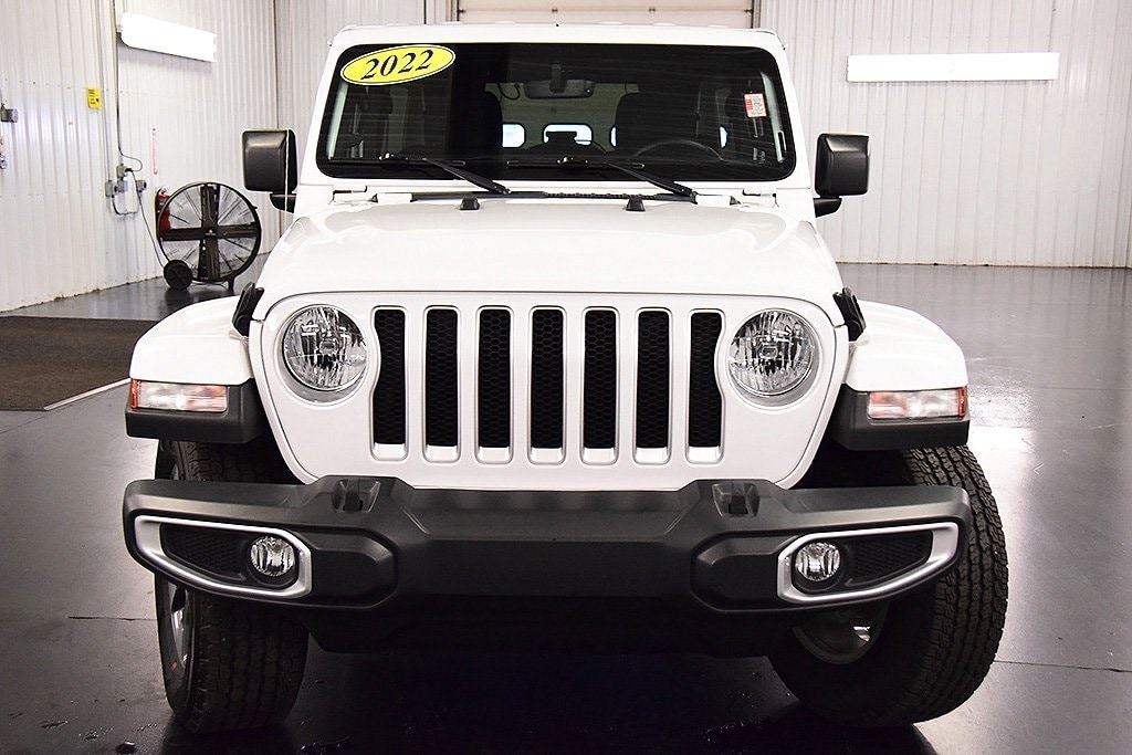 Used 2022 Jeep Wrangler Unlimited Sahara with VIN 1C4HJXEG1NW186005 for sale in Medina, NY