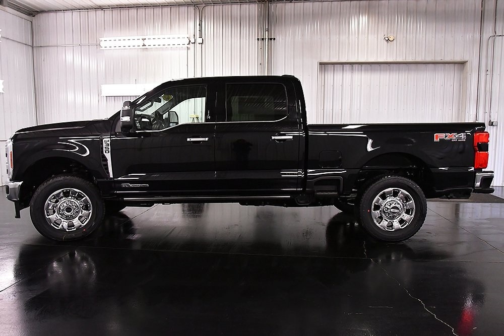 2026 Ford F-350 photo 4