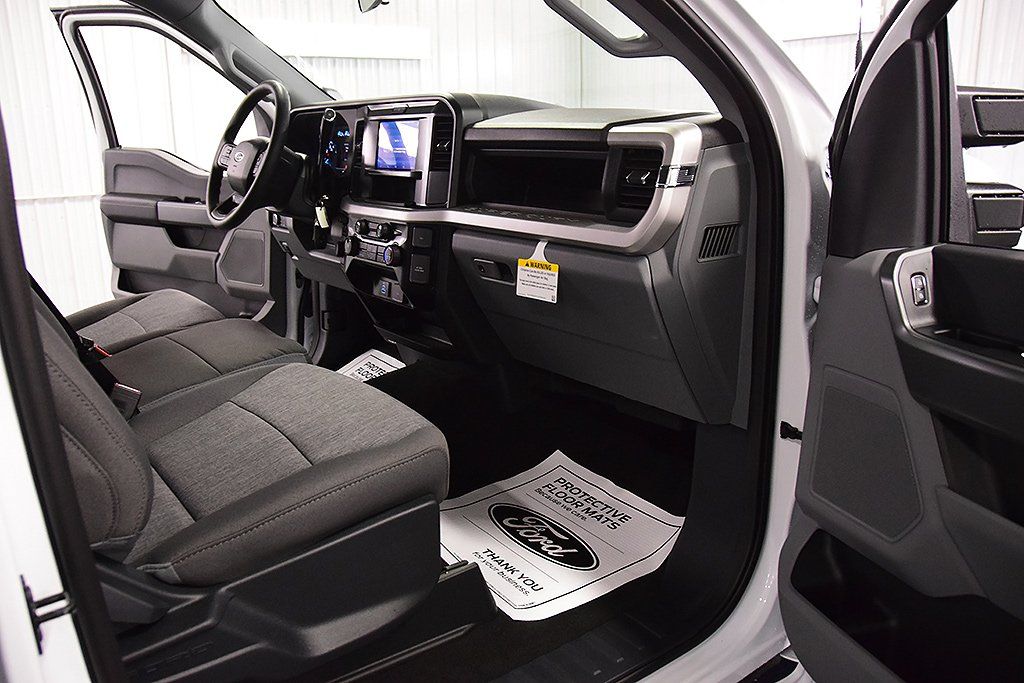 2026 Ford F-350 Super Duty XL - Photo 29
