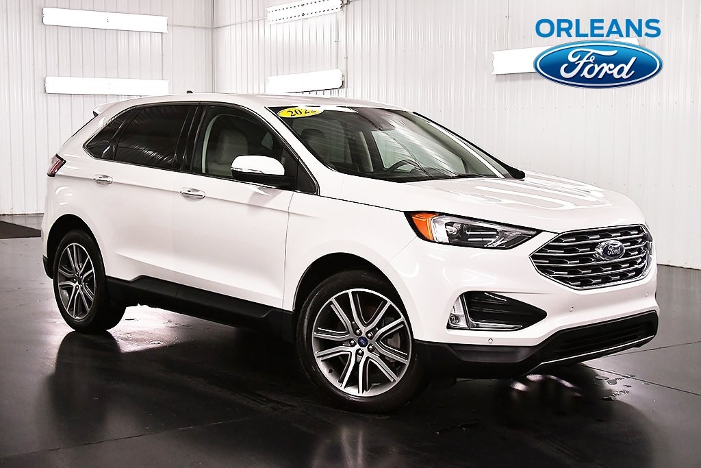 2022 Ford Edge Titanium's photo