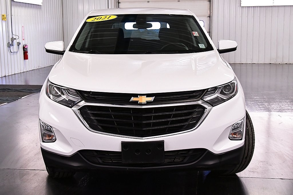 2021 Chevrolet Equinox LT photo 2