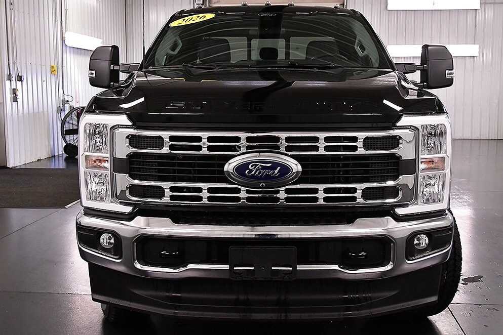2026 Ford F-350 photo 2