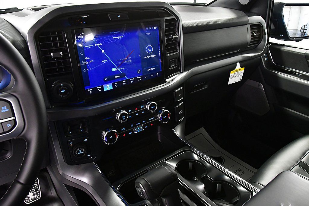 2025 Ford F-150 XLT - Photo 26