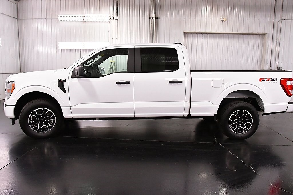 2022 Ford F-150 XL STX photo 4