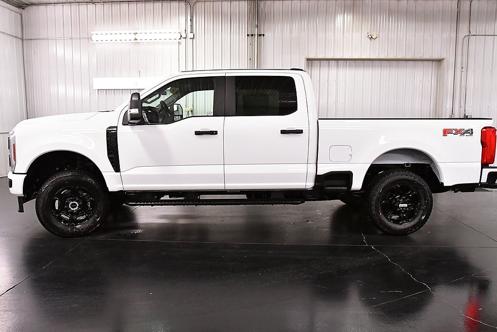 New 2026 Ford F-250SD XL STX 6-3/4 Box Truck