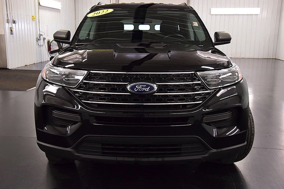 Used 2022 Ford Explorer XLT with VIN 1FMSK8DH1NGB55507 for sale in Medina, NY