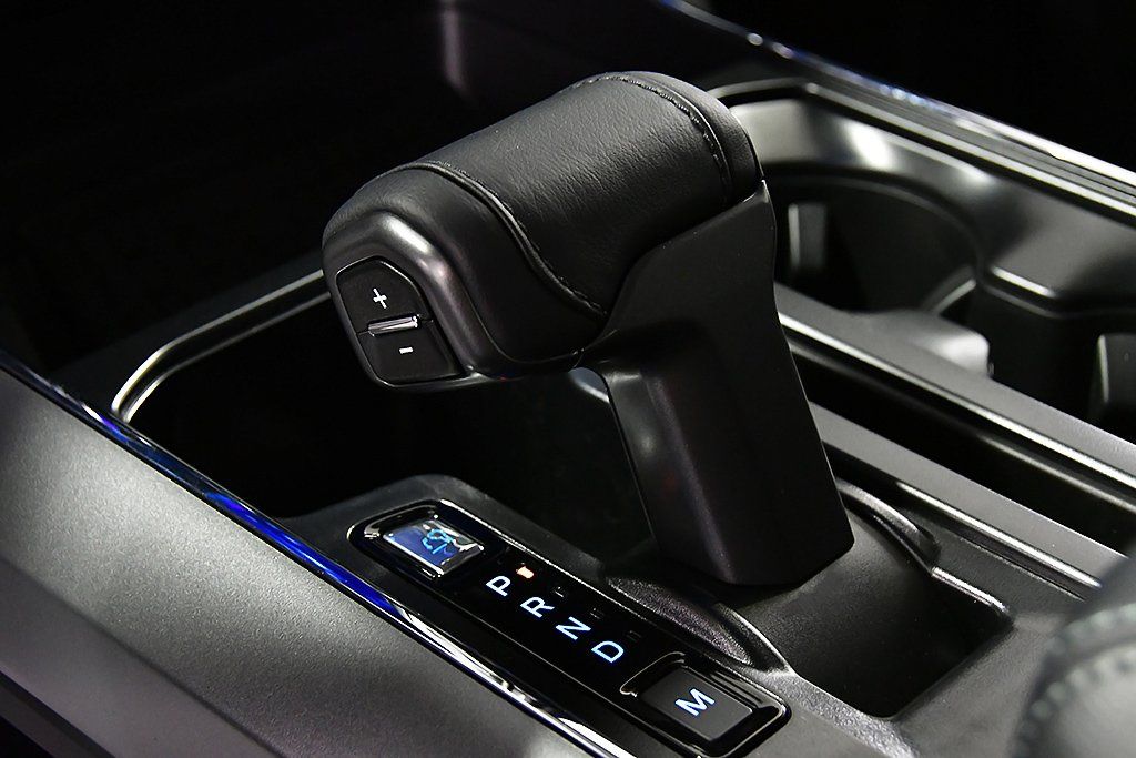 2025 Ford F-150 XLT - Photo 30